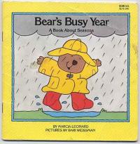 Bear's Busy Year: A Book About Seasons